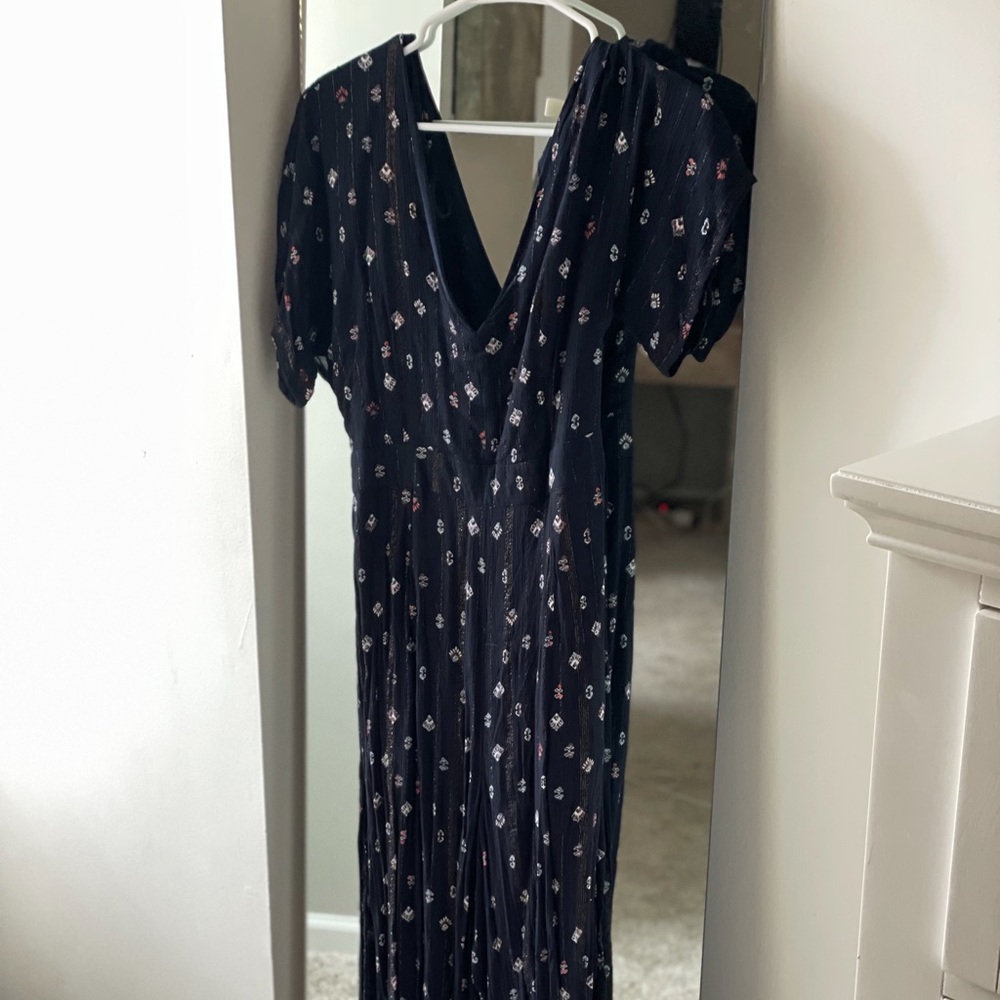 Size M Long Boutique Backless Jumpsuit with Metallic Accents, Navy
